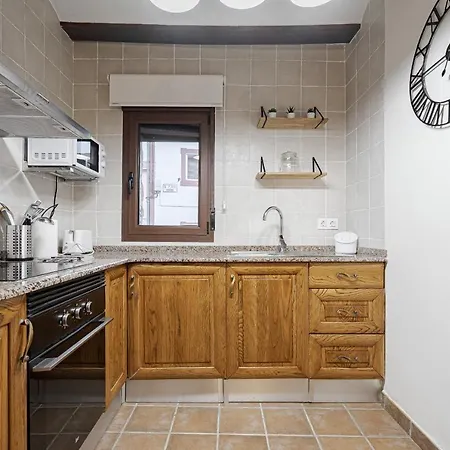 Casa Paredes, * Bronchales